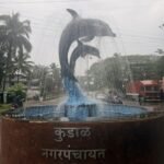 🛑कुडाळ शहराच्या वैभवात भर कॉलेज सर्कल येथे आकर्षक ‘डॉल्फिन कारंजे’ सज्ज..