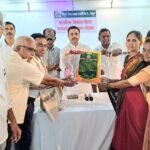 🛑सिंधुदुर्ग जिल्हा मध्यवर्ती बँकेच्या वतीने ‘प्राथमिक विकास संस्था मार्गदर्शन व १००% वसुली सत्कार सोहळा’ उत्साहात संपन्न.