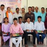 🛑वेंगुर्ला आगारात गुणवंत विद्यार्थ्यांचा सत्कार; पालकांच्या कष्टाचे चीज करण्याचे प्रसन्ना देसाई यांचे आवाहन.